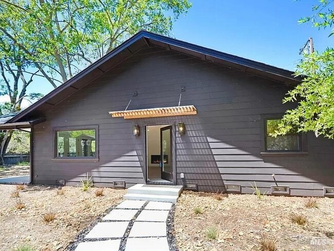 Building Photo - 9554 Los Guilicos Ave