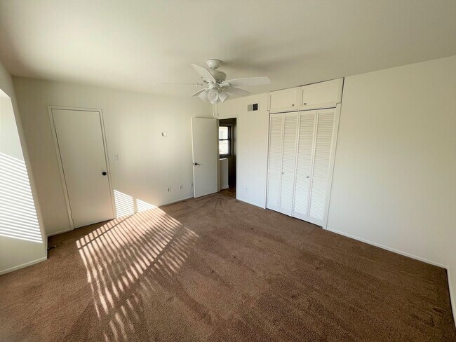 Building Photo - Todd Ranch Townhome- Enjoy The Community Pool!