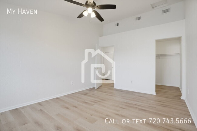 Building Photo - 11620 W 62nd Pl