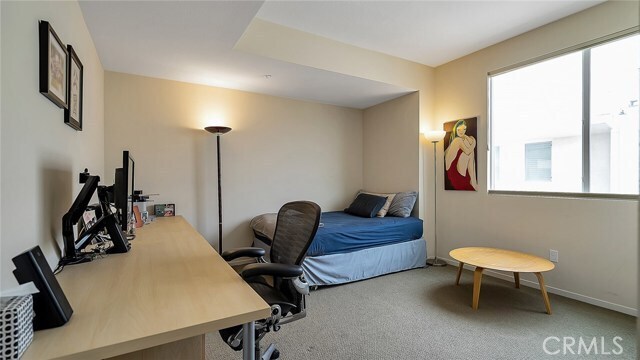 Building Photo - 13021 Central Ave