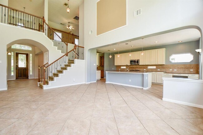 Building Photo - 10919 Cornwall Ln