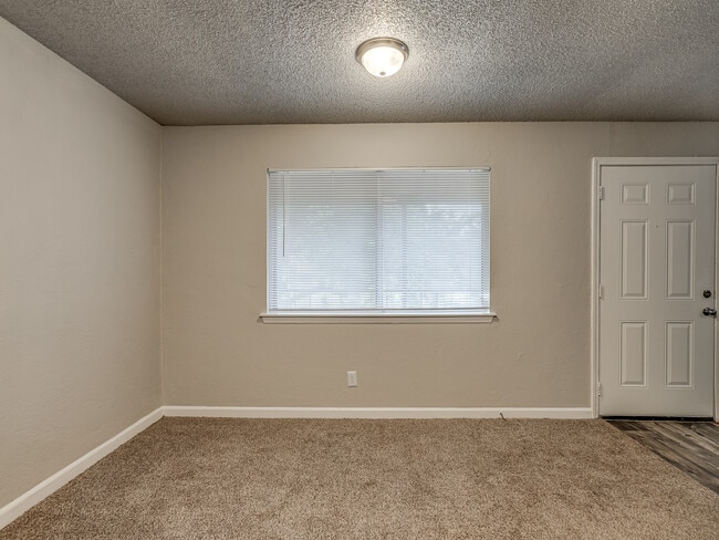 The Ridge - Living Room - The Ridge