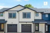 Building Photo - STUNNING 3 Bed / 2.5 Bath Brand New Townhome!!