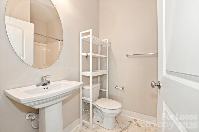 Building Photo - 732 Seigle Point Dr