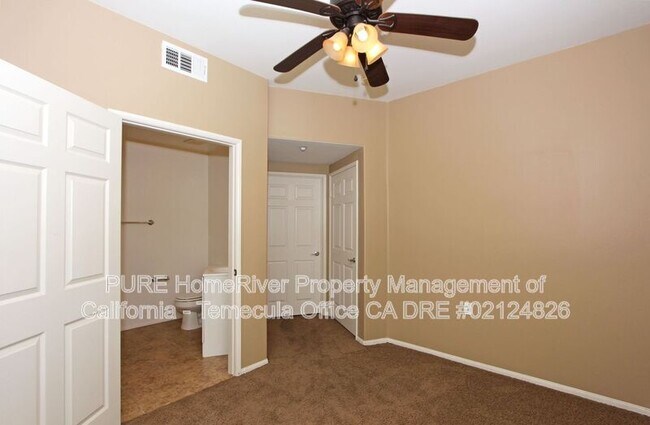 Building Photo - 44916 Honey Locust Dr