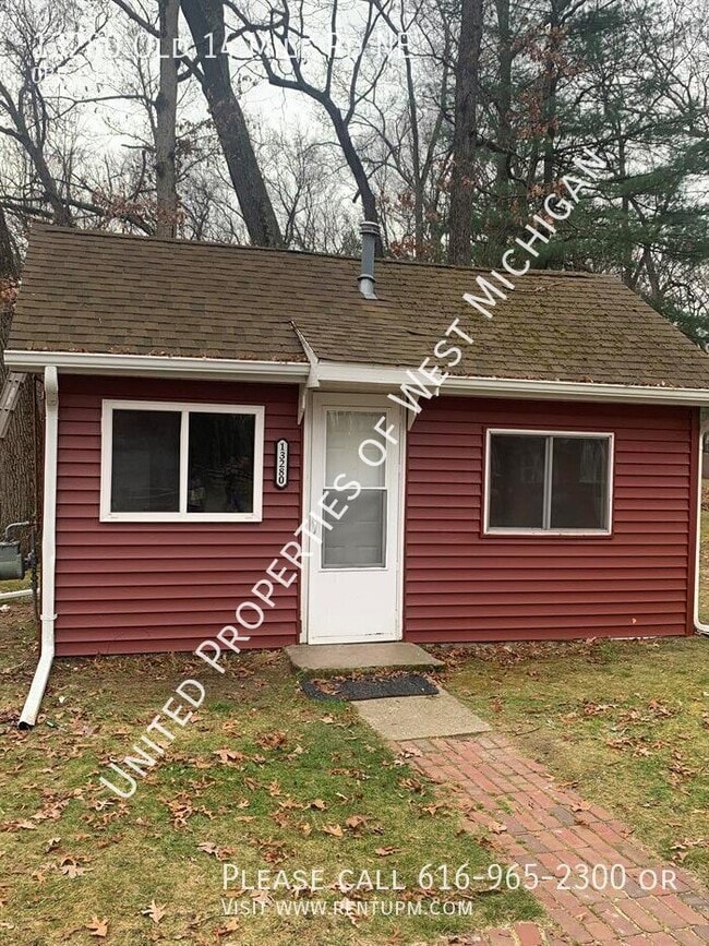 Building Photo - 13280 Old 14 Mile Rd NE