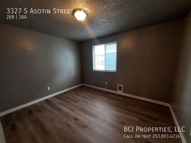 Building Photo - 3327 S Asotin St