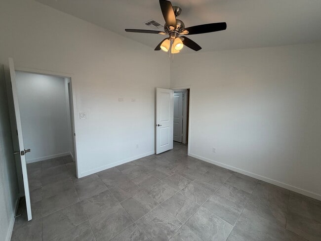 Building Photo - BRAND NEW 3 BEDROOM HOME!