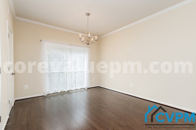Building Photo - 1216 Acorn Ln