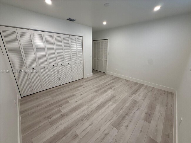 Building Photo - 5900 SW 6th St