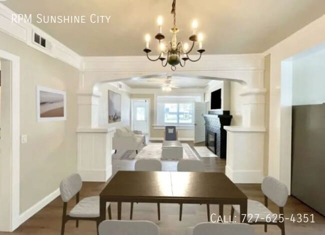 Building Photo - 7700 Boca Ciega Dr