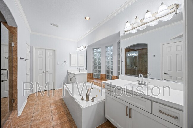 Building Photo - 10311 Pitcataway Dr