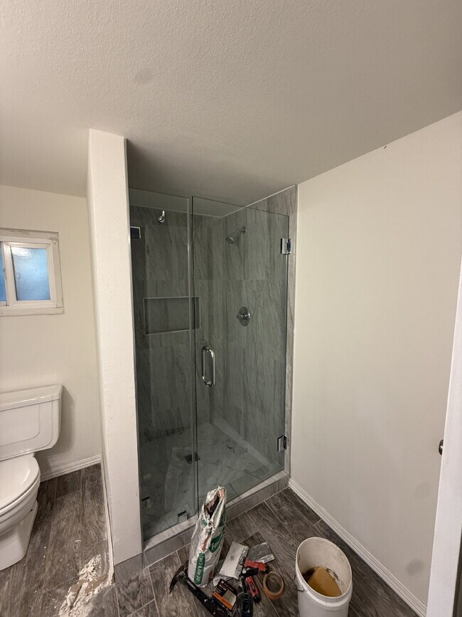 Building Photo - "Spacious 4-Bedroom Gem with 3 Full Baths in Cypress!"