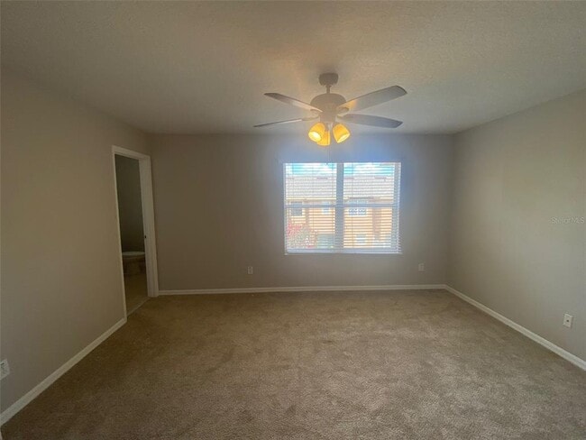 Building Photo - 2721 Retreat View Cir
