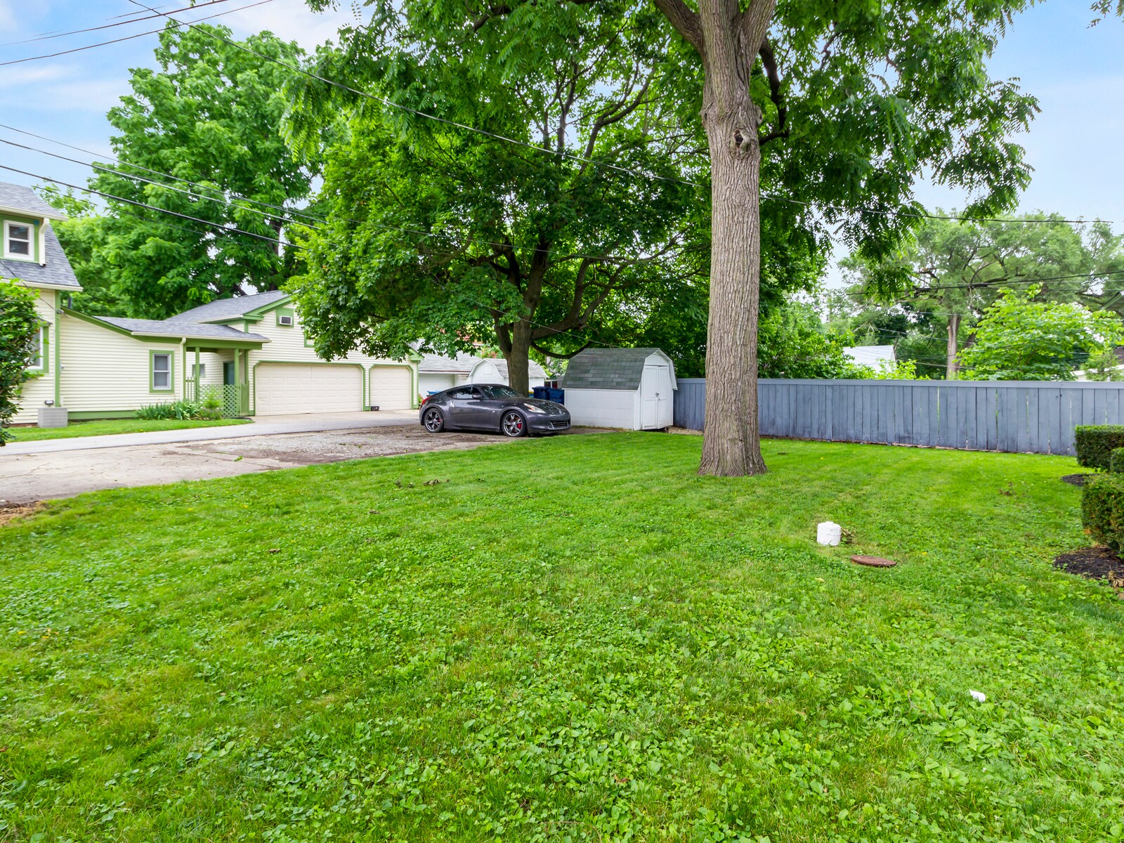 Building Photo - 1112 Clinton St