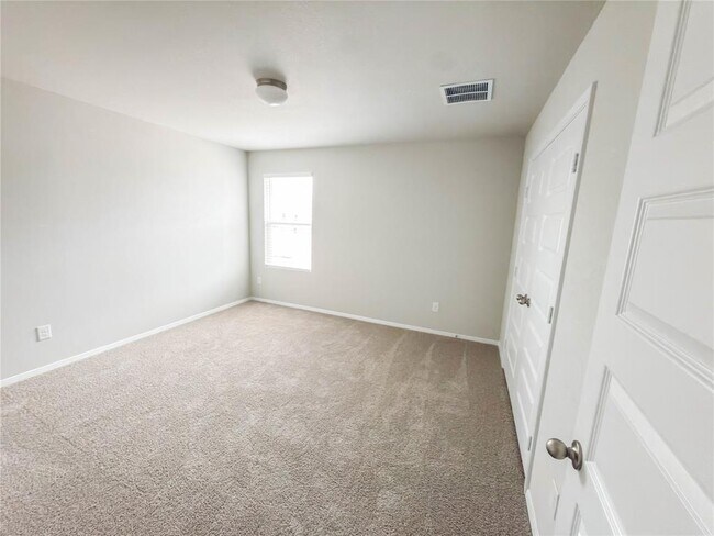 Building Photo - 2707 Towy Rd