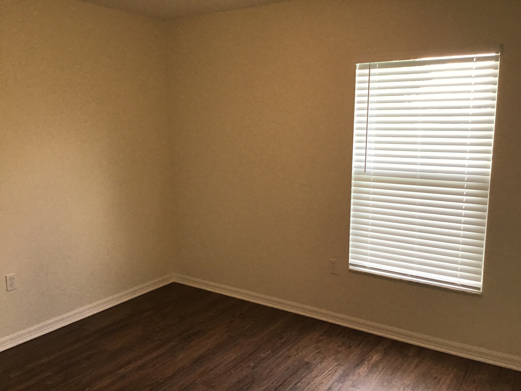 Building Photo - 4315 Stonefield Dr