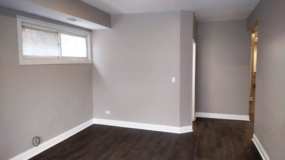 Building Photo - 1737 W Wallen Ave