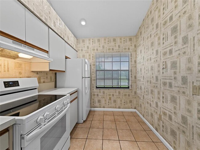 Building Photo - 4554 Morningside