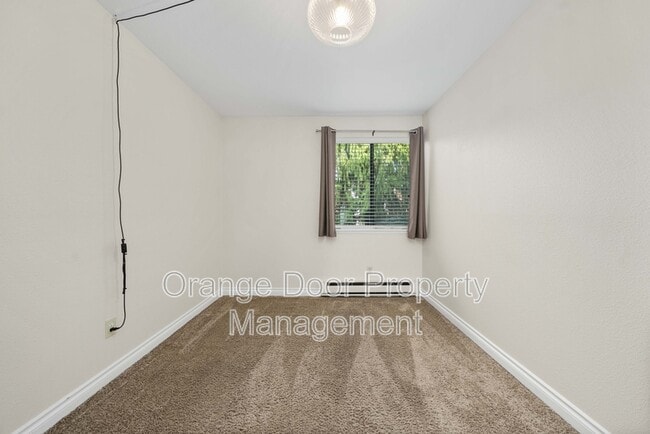 Building Photo - 7304 N Skyview Pl