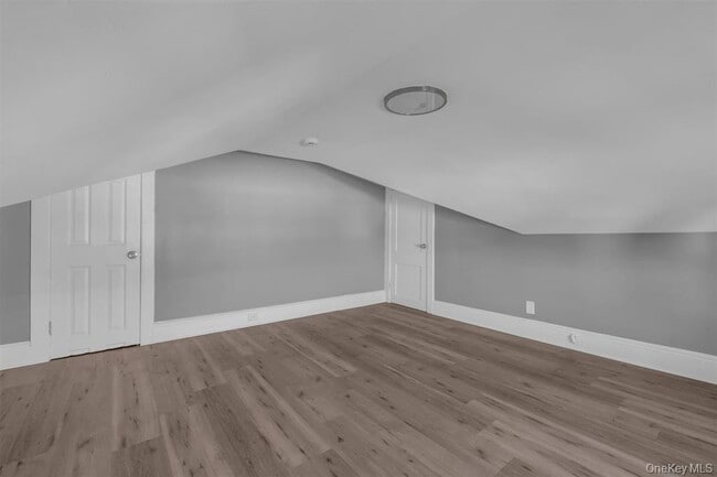 Building Photo - 31-33-33 Burr Ave