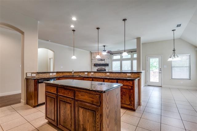 Building Photo - 9555 Crown Ridge Dr