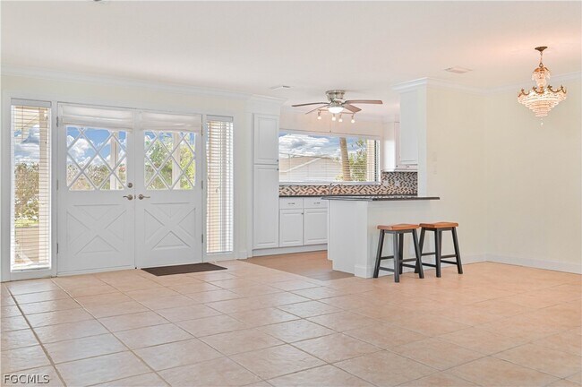 Building Photo - 711 Monterey Ave