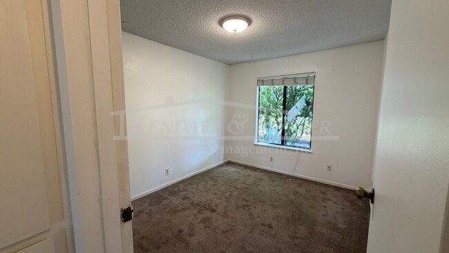 Building Photo - 2 Bedroom Condo In The Villas Of Capitola!