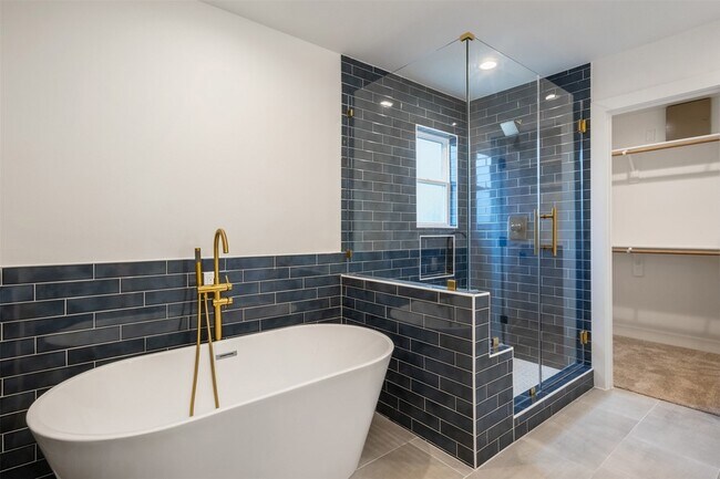 Building Photo - 884 Prosper St