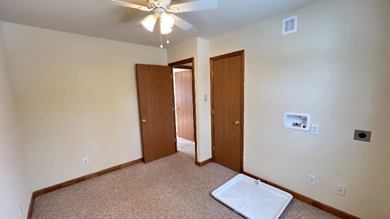 Building Photo - 1052 Community Rd