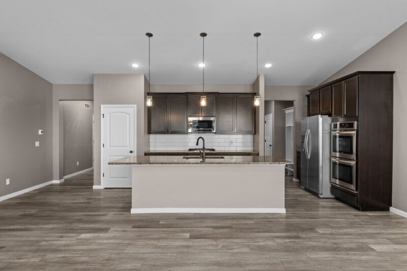 Building Photo - 1702 Rivercroft Dr