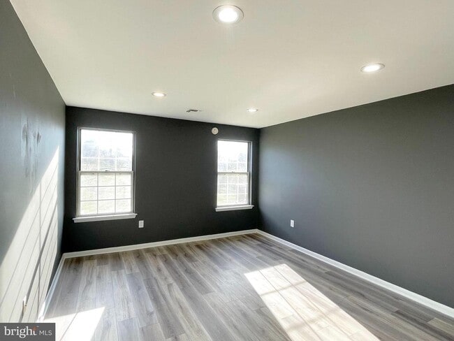 Building Photo - 125 Allem Ln