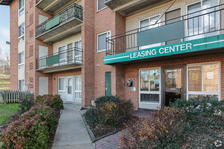 Forest Hill Apartments - 1439 Southern Ave Oxon Hill Md 20745 