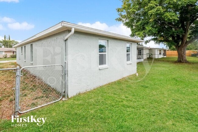 Building Photo - 9305 Ledgestone Ln