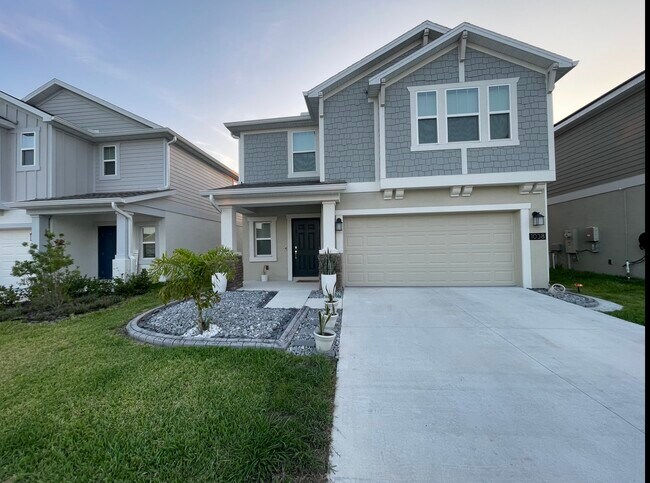 Primary Photo - 1038 Berry Ln