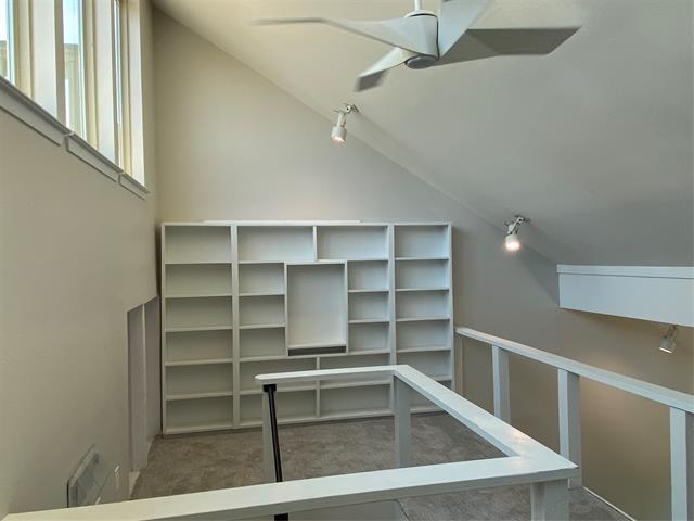 Building Photo - 3936 Travis St