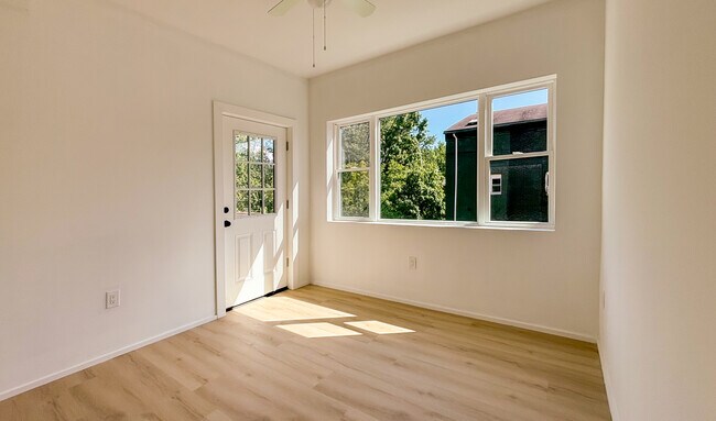 Primary bedroom - 3154 6th Ave