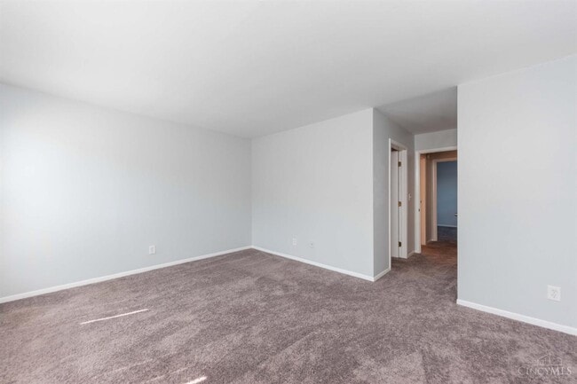 Building Photo - 44 Apple Ln