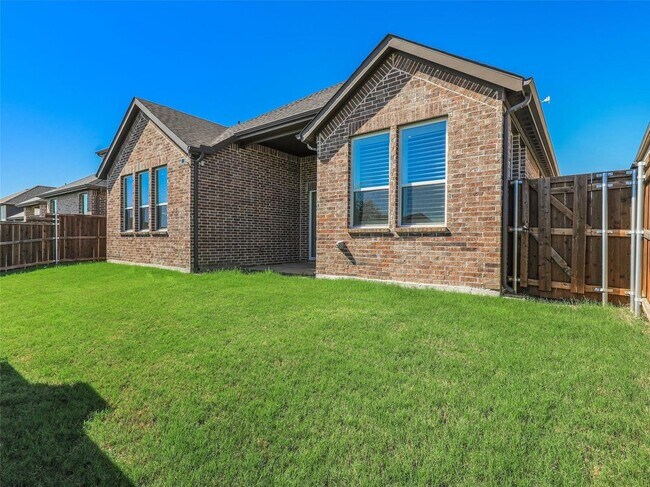 Building Photo - 8308 Pine Valley Dr