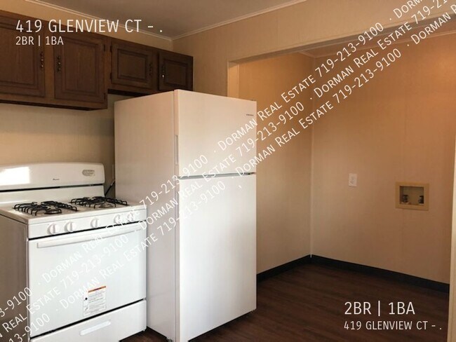 Building Photo - 419 Glen View Ct