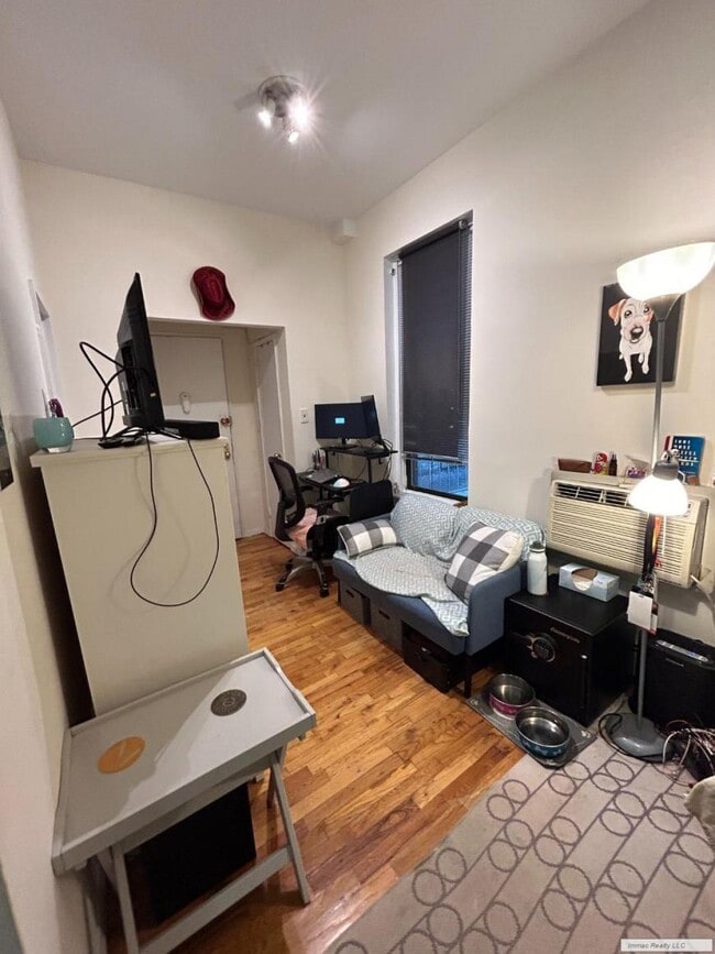 Building Photo - 0 bedroom in NEW YORK NY 10024