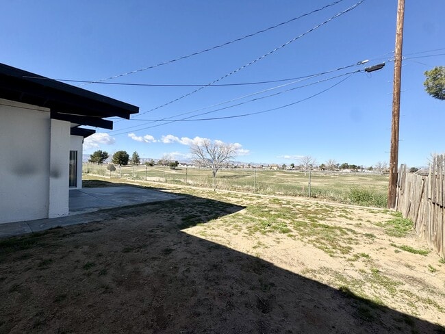 Building Photo - 21331 Heather Pl