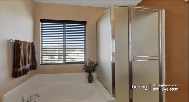 Building Photo - 28560 Sunridge Ct