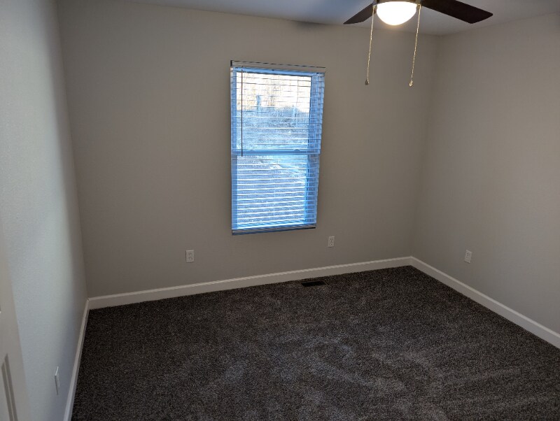 Building Photo - 512 Doe Run