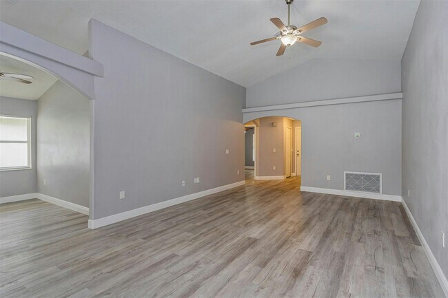 Building Photo - 2909 Summer Winds Cir