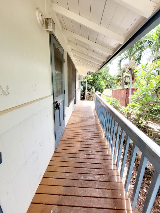 Building Photo - AVAILABLE NOW | 3 BED, 2 BATH HOME | Locat...