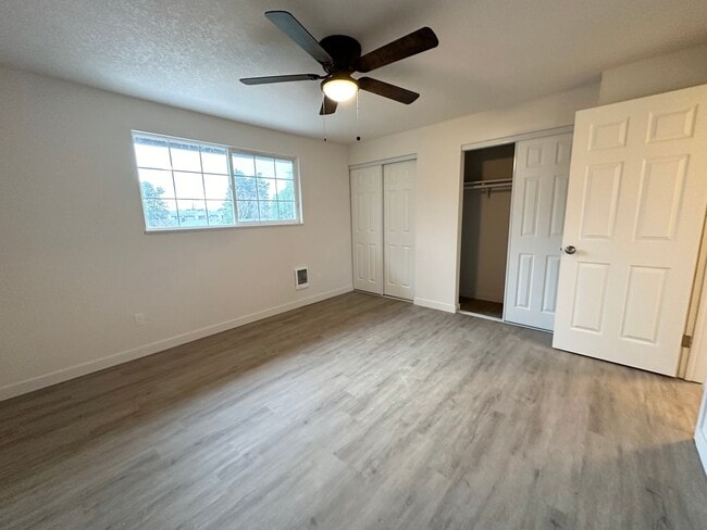 Building Photo - 3 Bedroom Cornelius Duplex, with Lots of Updates!