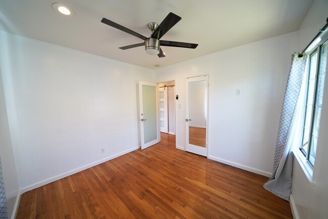 Building Photo - 13719 San Pedro St