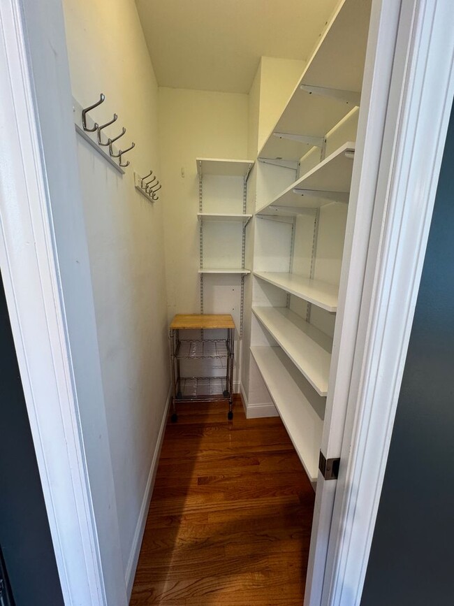 Building Photo - West AVL - Truly Special Custom Build!