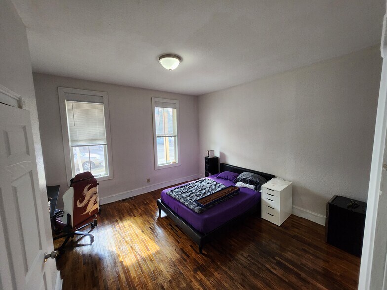 Building Photo - 360 Maria Ave